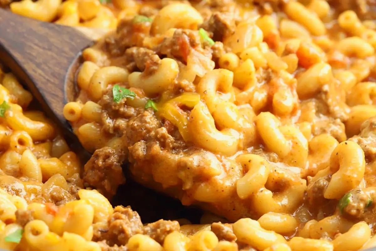 Recept na sýrový hamburger v pánvi – vydatné jídlo!