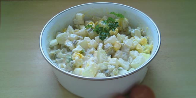 Nízkosacharidový křenový salát (falešný bramborový salát z křenu)