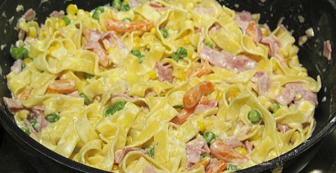 Schmand Šunkové Těstoviny