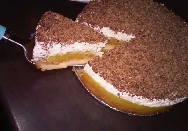 Recept na perníkový jablečný dort