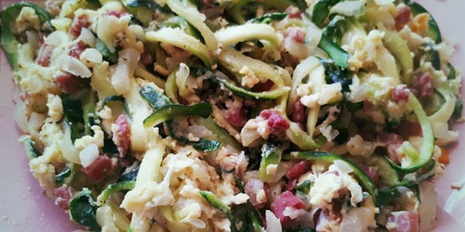 Nízkosacharidová cuketová carbonara pro spiralizér (nízkotučná, vhodná pro WW)