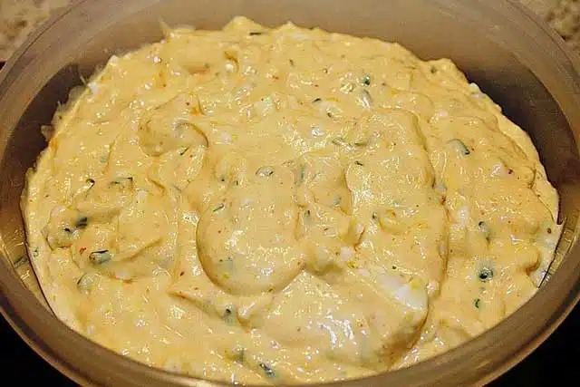 Vejce s česnekovou omáčkou recept