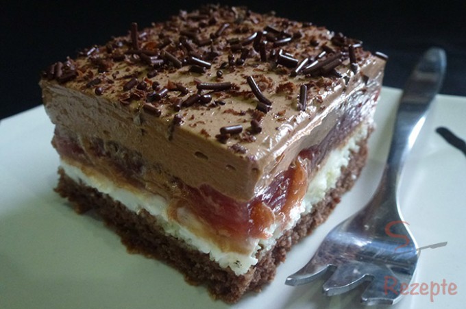 Sváteční třešňovo-tvarohové čokoládové řezy