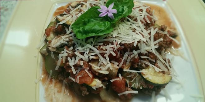 Nízkosacharidová zeleninová pánev à la Boloňská (lze i s rostlinným „mletým“ nebo bez masa)