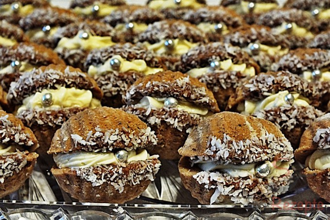 Ořechové mušle s máslovým krémem