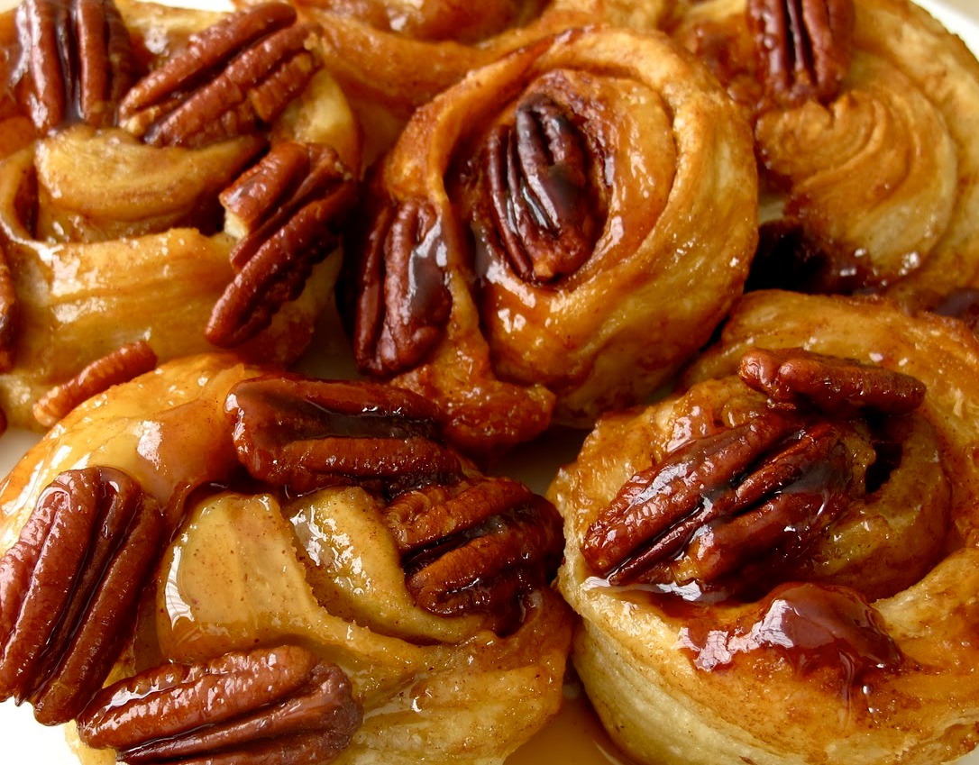 Listové těstové rolky