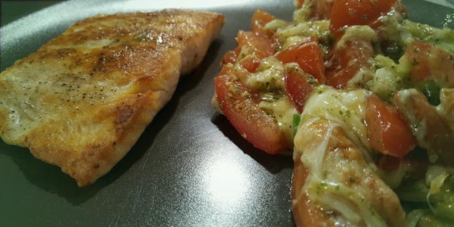 Zapečená rajčata jako příloha i hlavní chod – vegetariánské a low carb