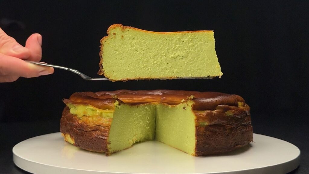 Tento pistáciový cheesecake byl mistrovským dílem, každý chtěl znát recept | Pouze 200 kcal!