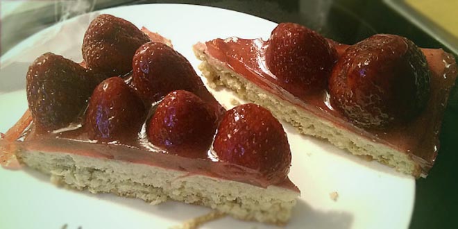 Šťavnatý jahodový koláč bez mouky a cukru (ketonový, low carb)