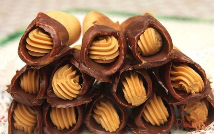 Medové rolky s karamelovým krémem