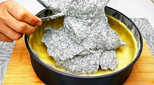 Mohnkuchen mit Streuseln