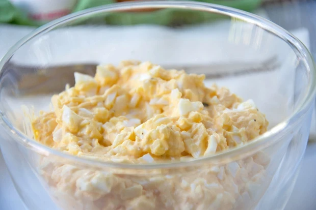 Schnittlauch-eier-aufstrich