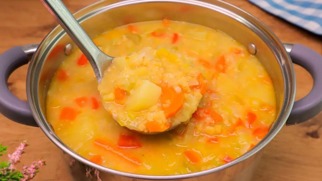 Zeleninová polévka, ideální pro detoxikaci a hubnutí pár kilogramů po svátcích: Obsahuje 290 kalorií!