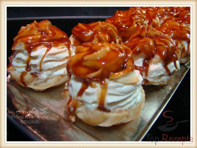 Karamelové větrníky