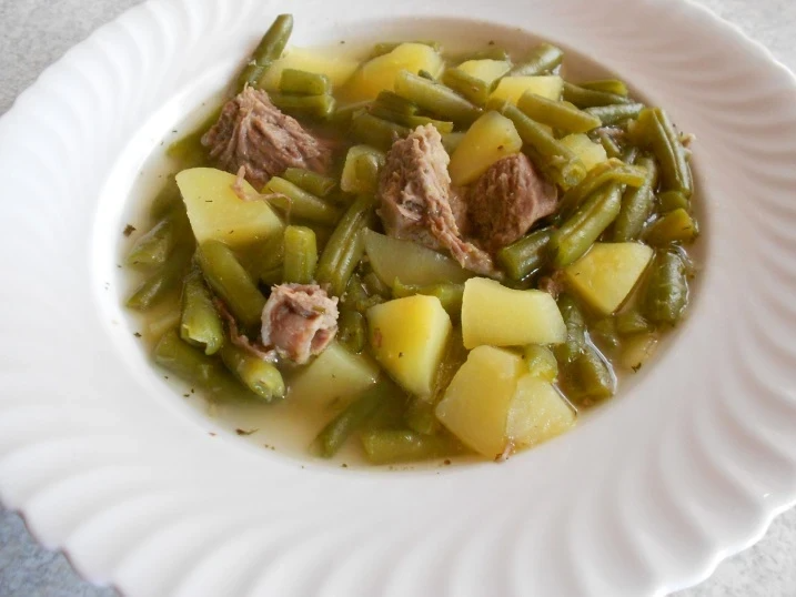 Fazolový guláš s hovězím masem