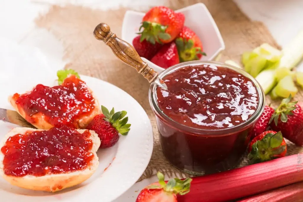 Recept na jahodovo-rebarborovou marmeládu