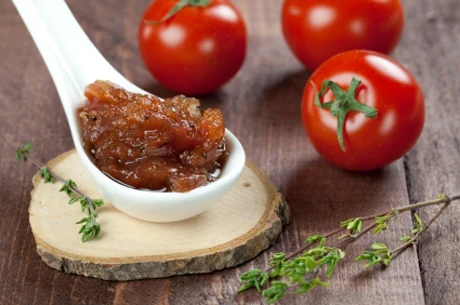 Rajčatové chilli chutney