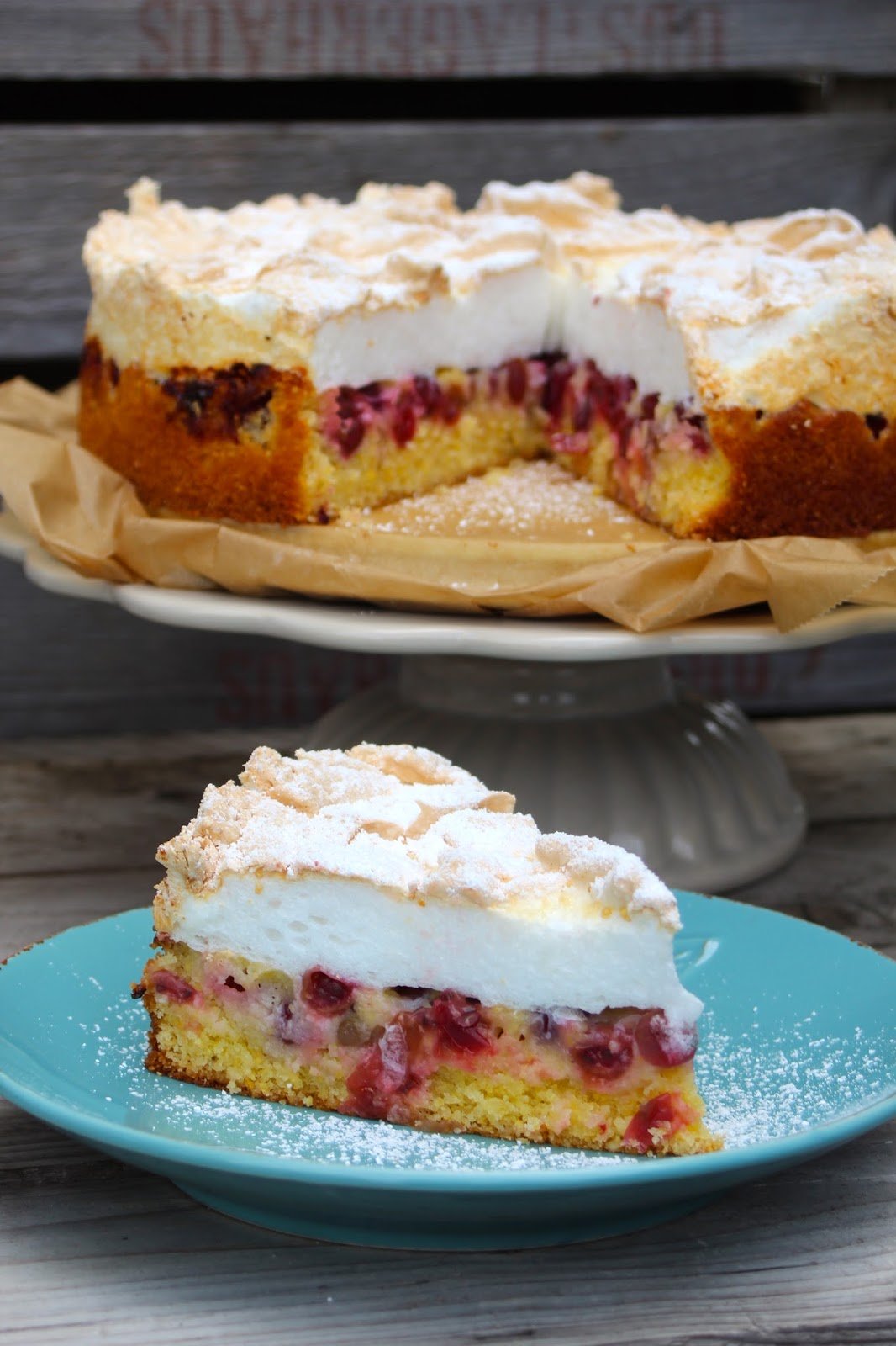 Kyselkovo‑pusinkový dort s mandlovou polentou