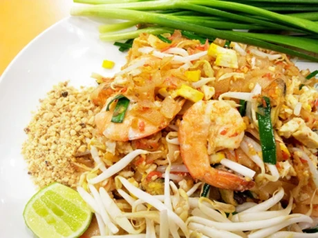Pad thai