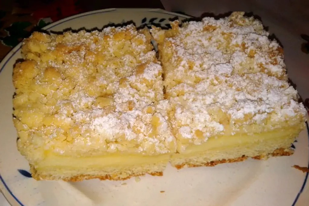 Recept na drobenkový koláč s pudinkovou náplní