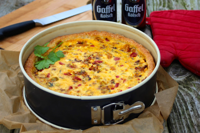 Lauch‑Quiche mit Hackfleisch, Mandarinchen und Schafskäse