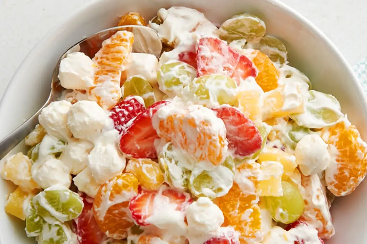 Ovocný salát na párty