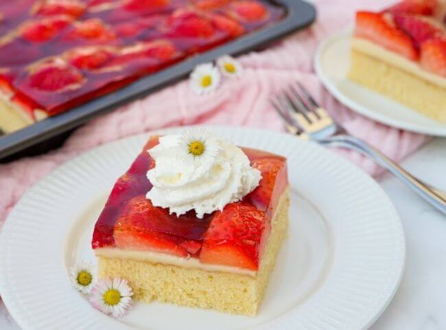 Jahodový koláč z plechu