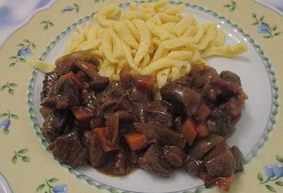 Burgundský masový hrnec