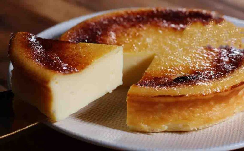 Ráno sním kousek tohoto krémového dortu a celý den mi zmírňuje chuť na sladké | Pouze 130 kcal!