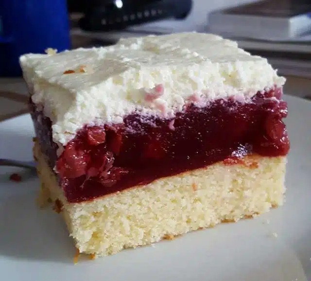 Recept na tvarohový dort s Fanta a třešňovým likérem