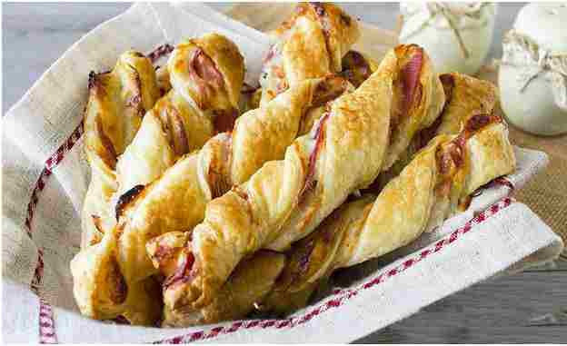 Křupavé tyčinky se sýrem a slaninou