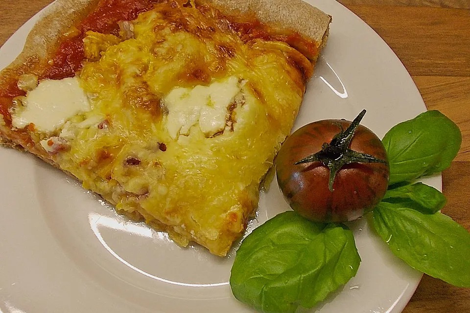 Cuketovo-rajčatová celozrnná pizza