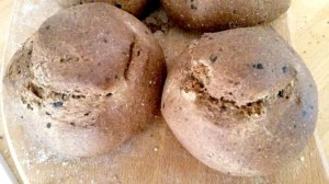 CELÝ CHLÉB S OLIVAMI (Celozrnný s olivami)