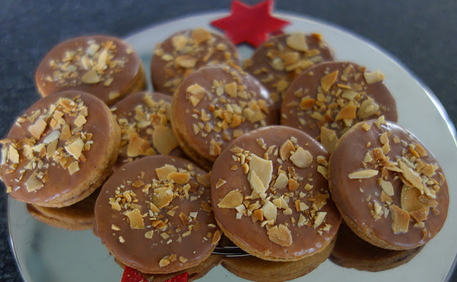 Nusstaler v češtině by mohl být přeložen a adaptován jako „Ořechový kraj“ nebo jednoduše „Ořechová země“ v závislosti na kontextu.