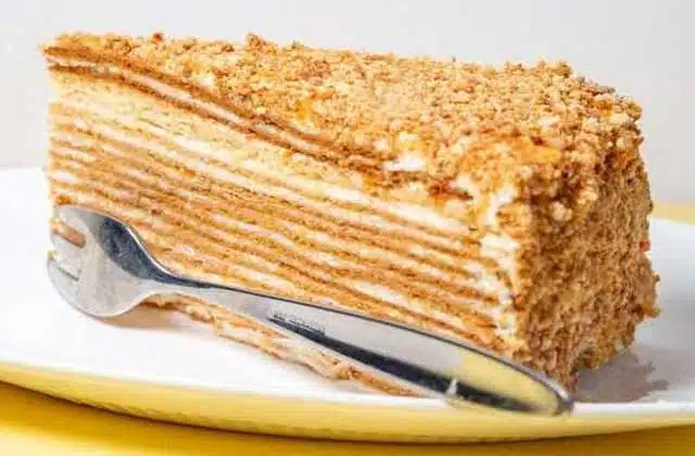 Sušenkový dort se šlehačkou za 15 minut