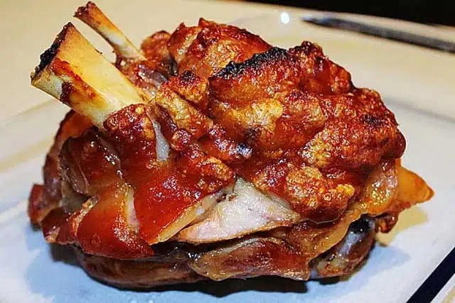 Recept na pečené vepřové koleno