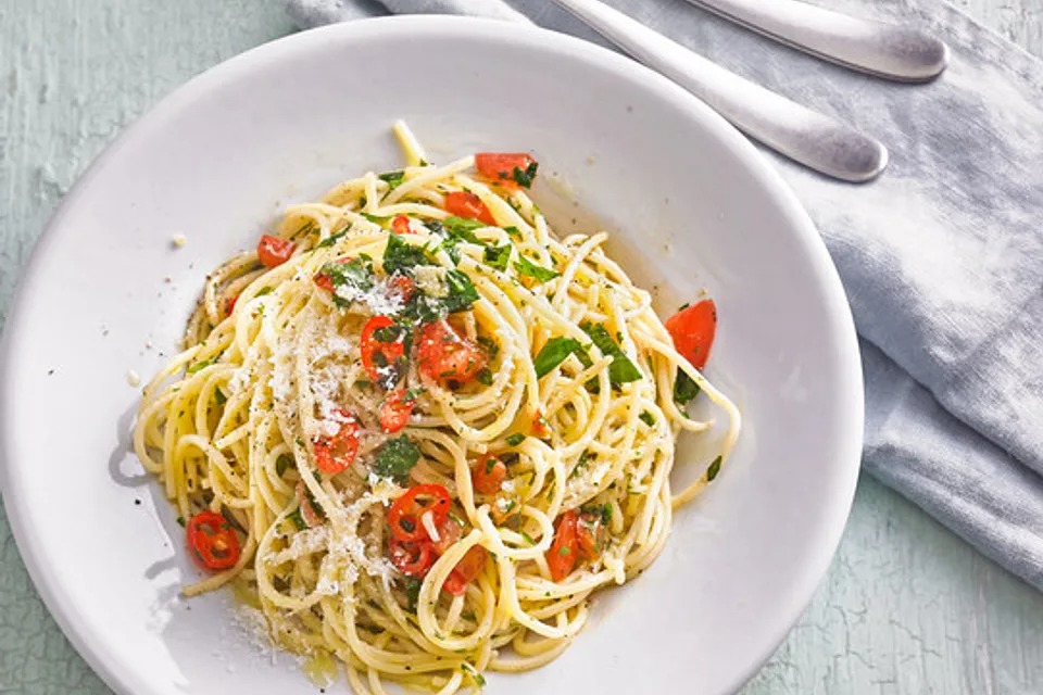 Špagety aglio, olio e peperoncino