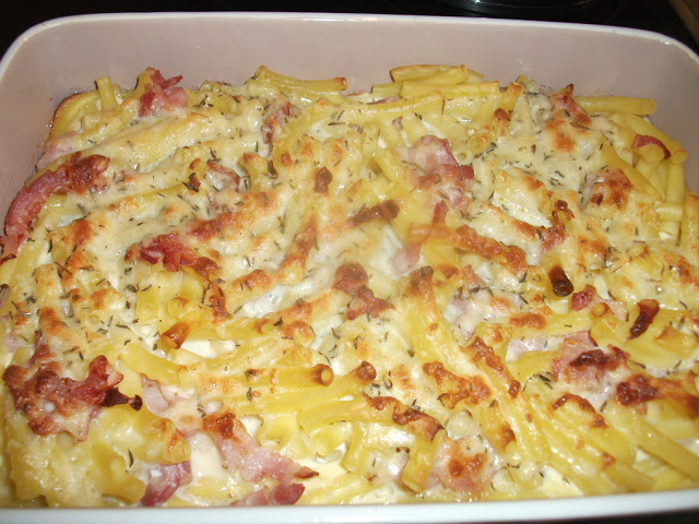 Těstoviny se slaninou zapečené