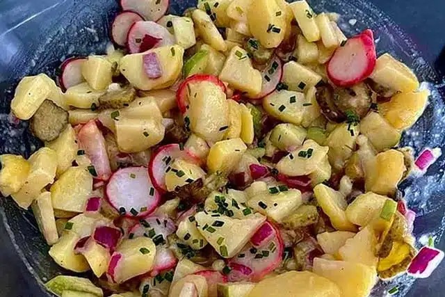 Recept na pravý berlínský bramborový salát od babičky