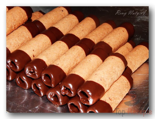 Weihnachtsröllchen mit Schokolade