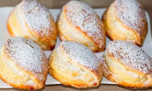 Tvarohové taštičky plněné vanilkovým krémem – recept