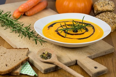Veganská krémová polévka z dýně