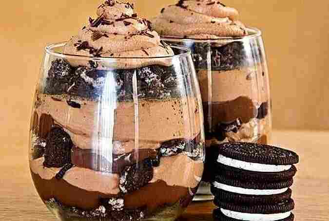 Baileys vrstvený dezert ve sklenici