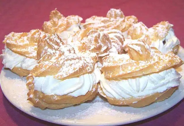 Větrníky z odpalovaného těsta – recept