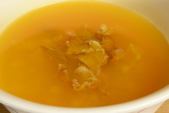 Kurkuma čaj (Zlaté mléko bez mléka)