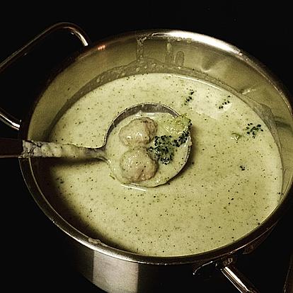 Krémová brokolicová polévka