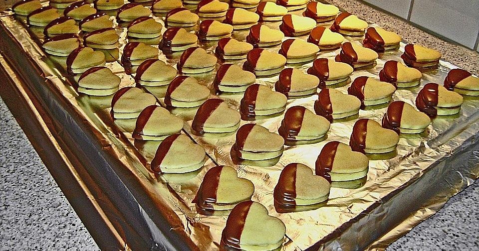 Vanilková srdíčka s nugátovou náplní