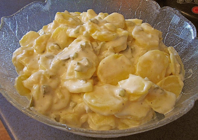 Nejlepší bramborový salát s majonézou od babičky