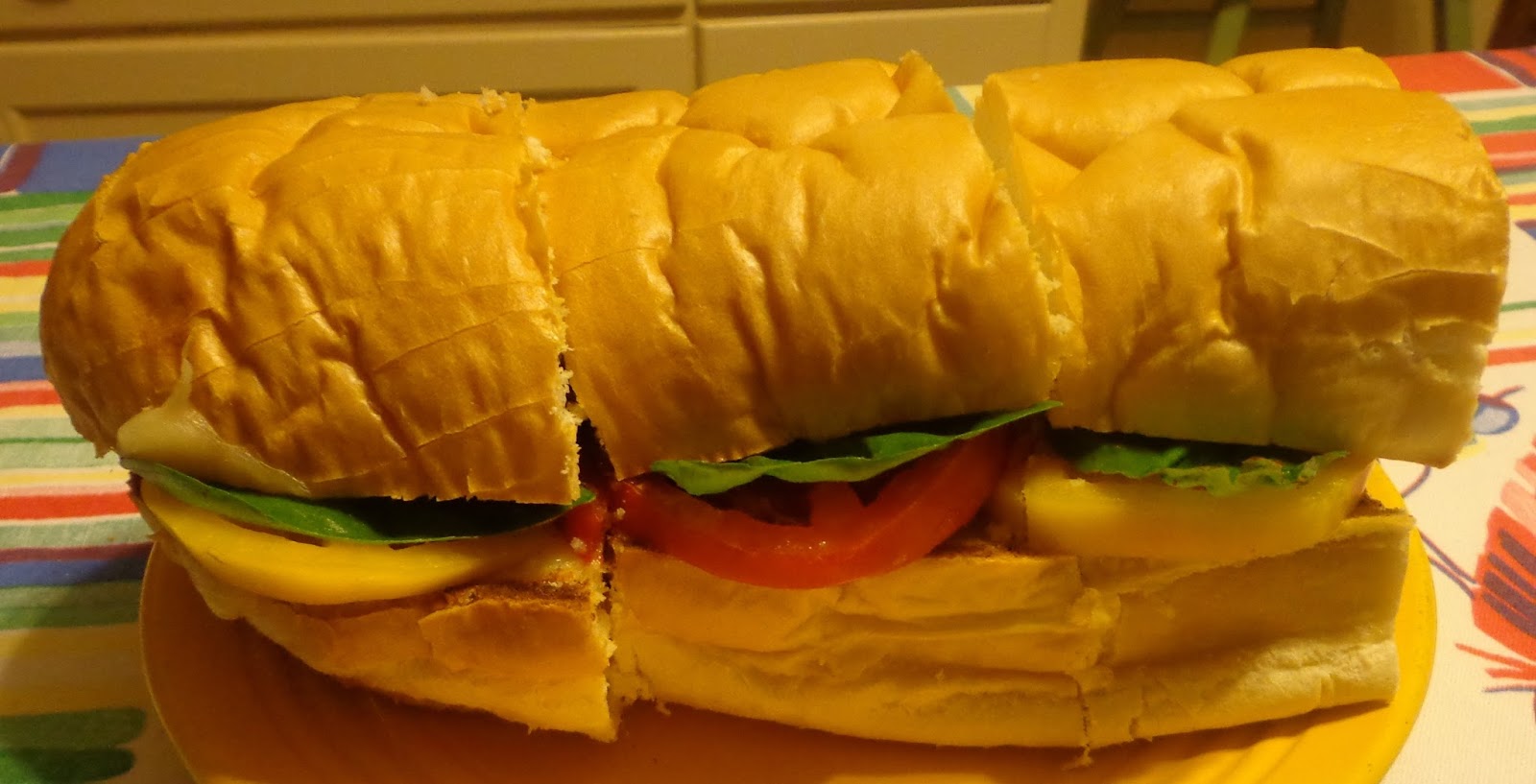 Caprese sendvič s bazalkovým chimichurri