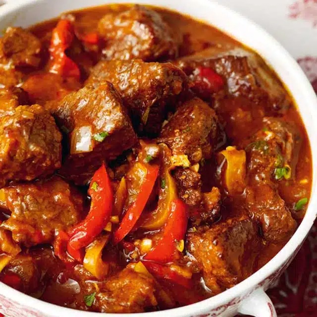 Recept na maďarský guláš Pörkölt